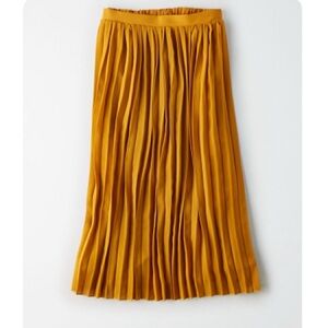American Eagle Outfitters High-waisted Pleated Midi Skirt - Size S